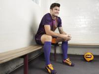 LOL-赛道与绿茵的跨界交响，F1揭幕战之夜，格纳布里的高光启示