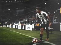 IM电竞-法拉利绝杀迈凯伦，佩雷兹状态火热背后的战术博弈