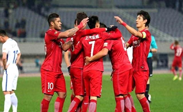 关于上港实力雄厚，连续轮赛事保持不败的信息