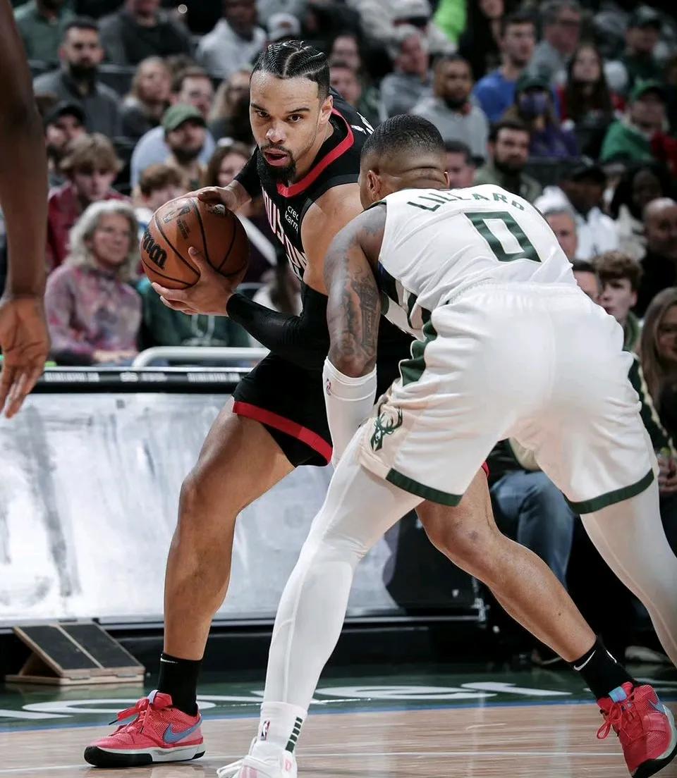 包含火箭队主帅：我们有信心在季后赛有所斩获的词条