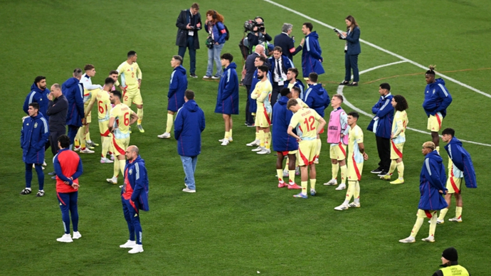 欧洲著名球队之间的较量引发球迷热议