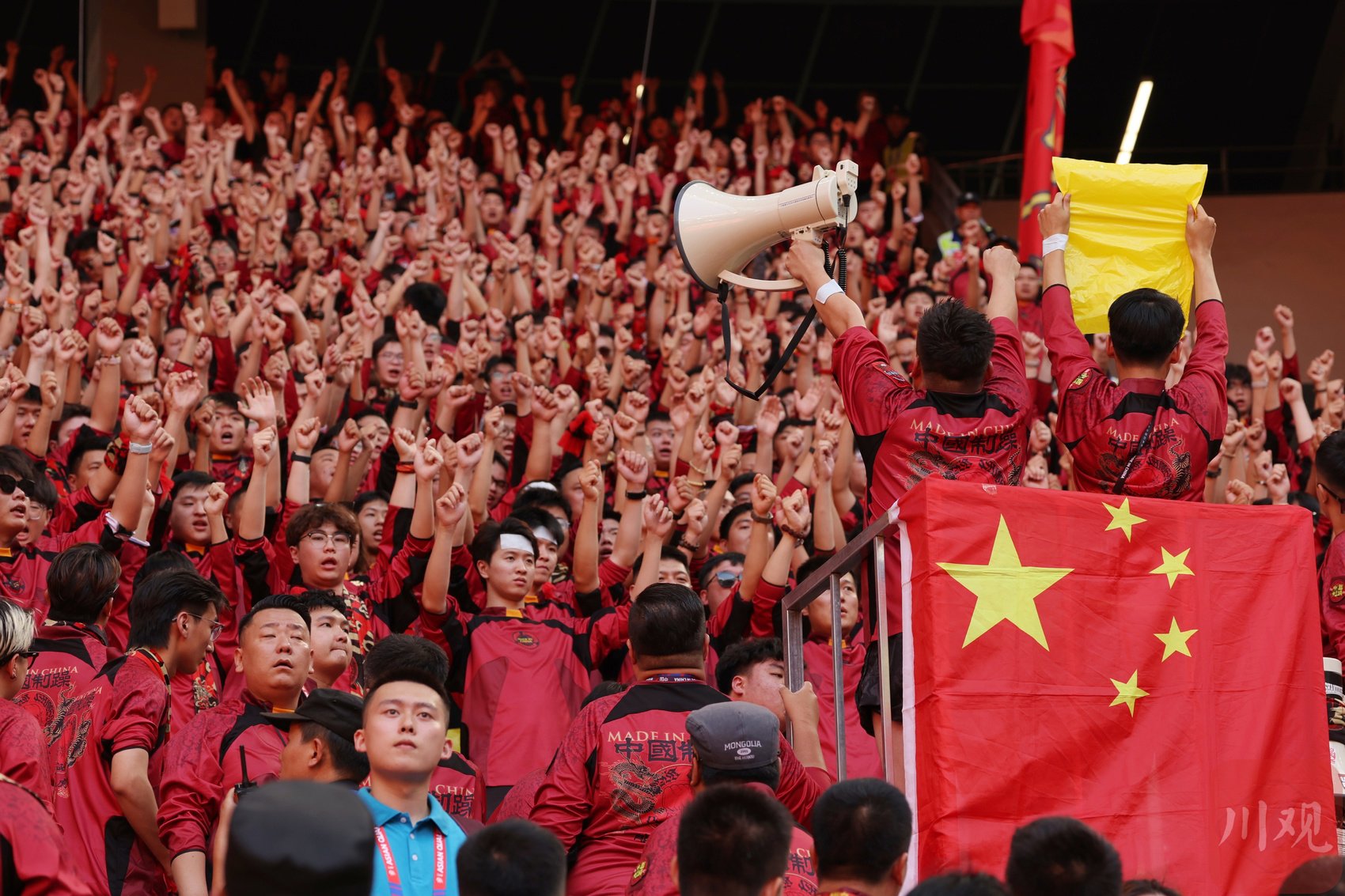 热门球队在国际赛场上燃起激烈战火的简单介绍