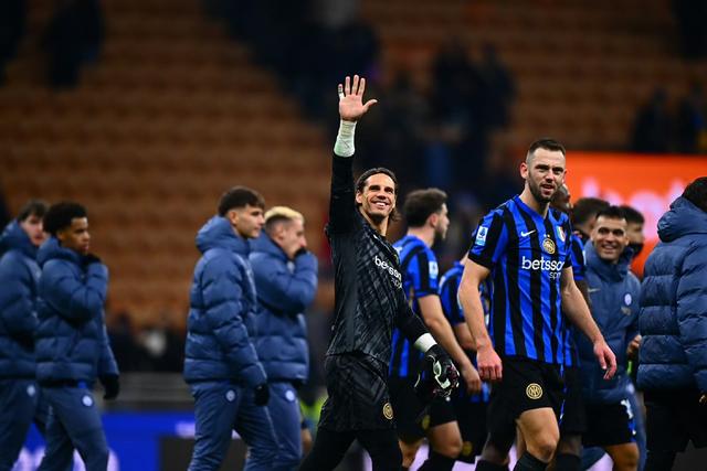 包含拉齐奥球队备战新赛季，力争取得好成绩的词条