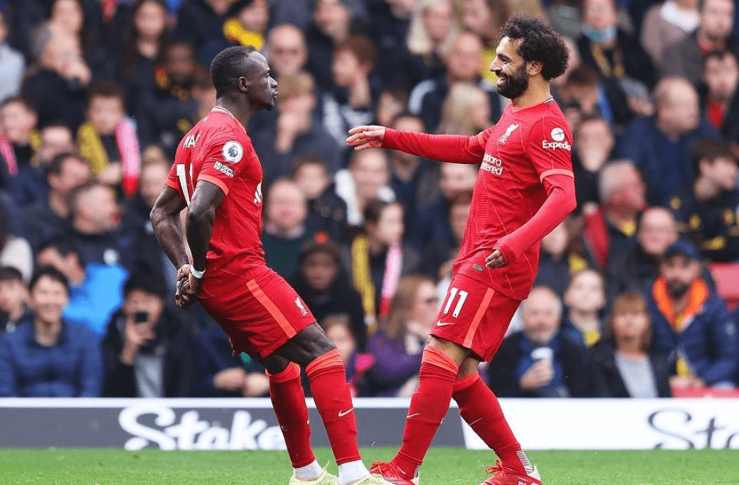 包含格拉纳达成就连胜佳绩，积分攀升快速的词条