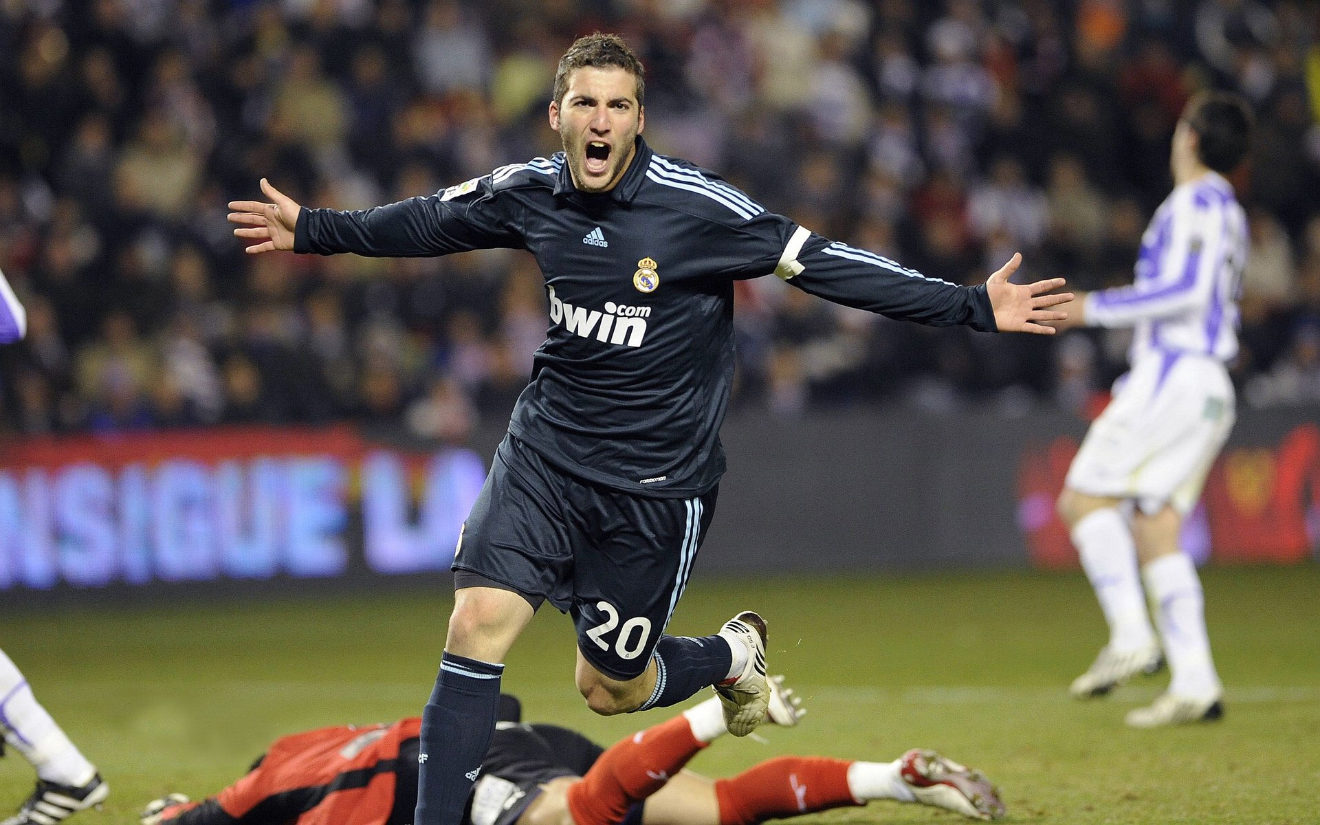 萨卡主宰比赛走向,拉齐奥踏平哥斯达黎加—一场战术与意志的完美演绎