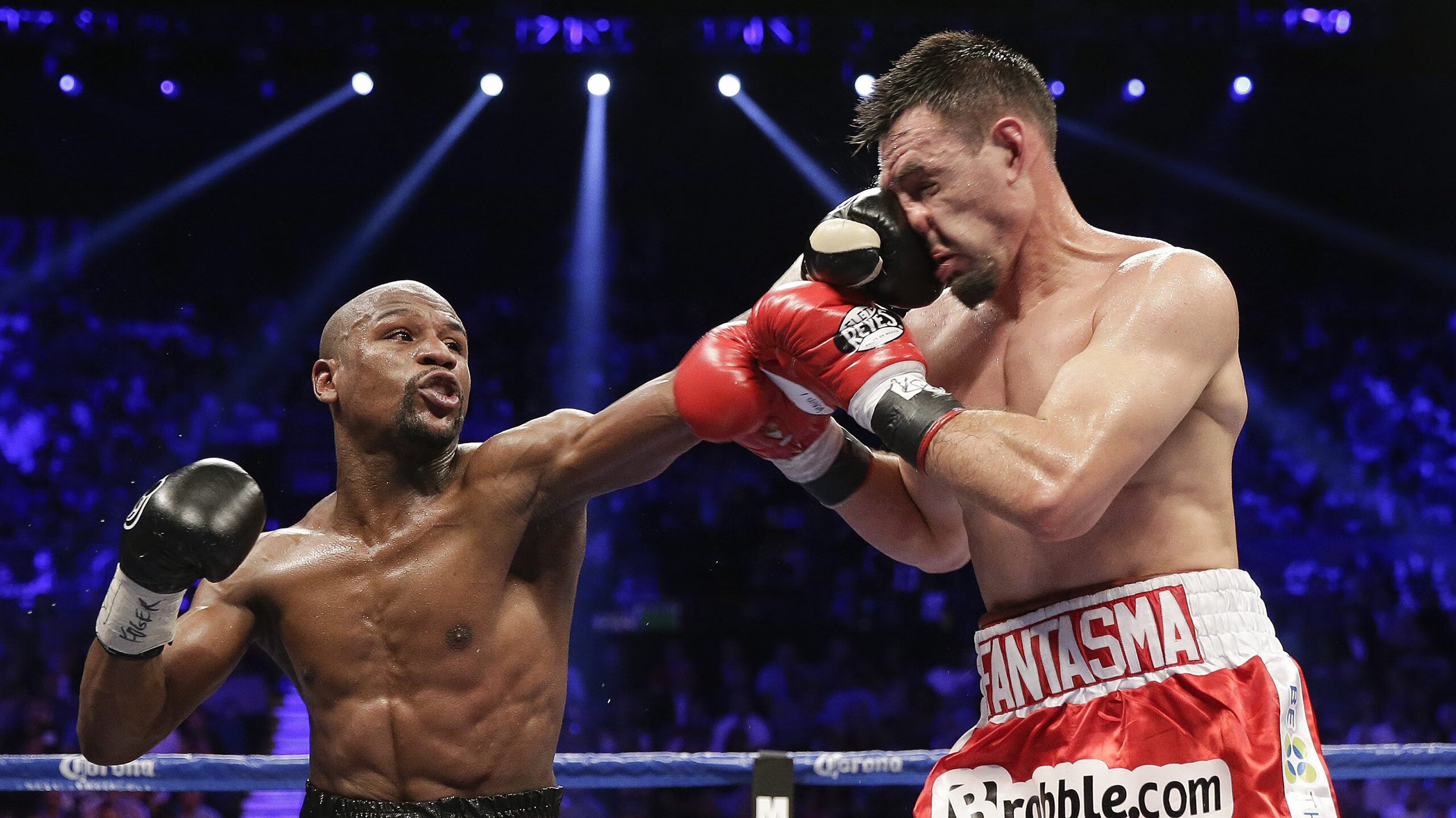 凯恩一手掌控比赛走势,英格兰如马里正面击溃厄瓜多尔般锁定胜局