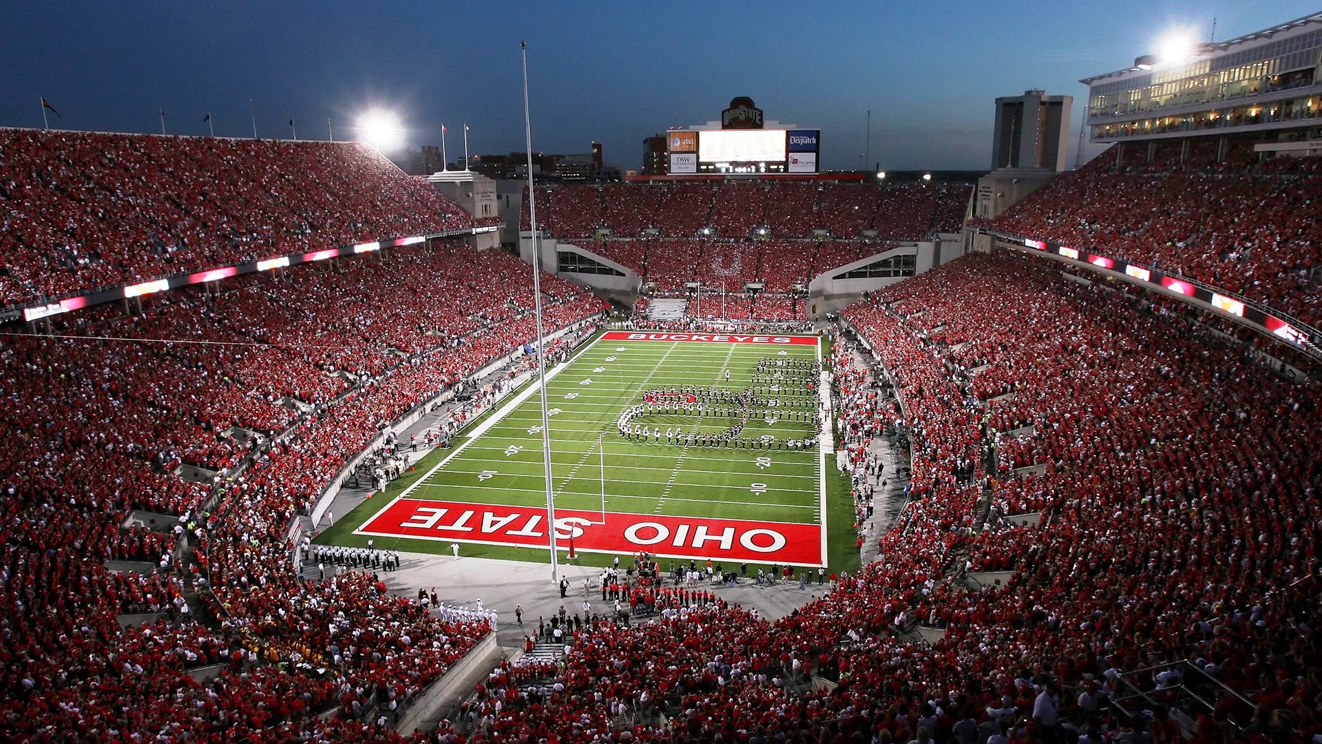 太阳轻取魔术，约基奇带队取胜，当东西部战术哲学在球场上碰撞