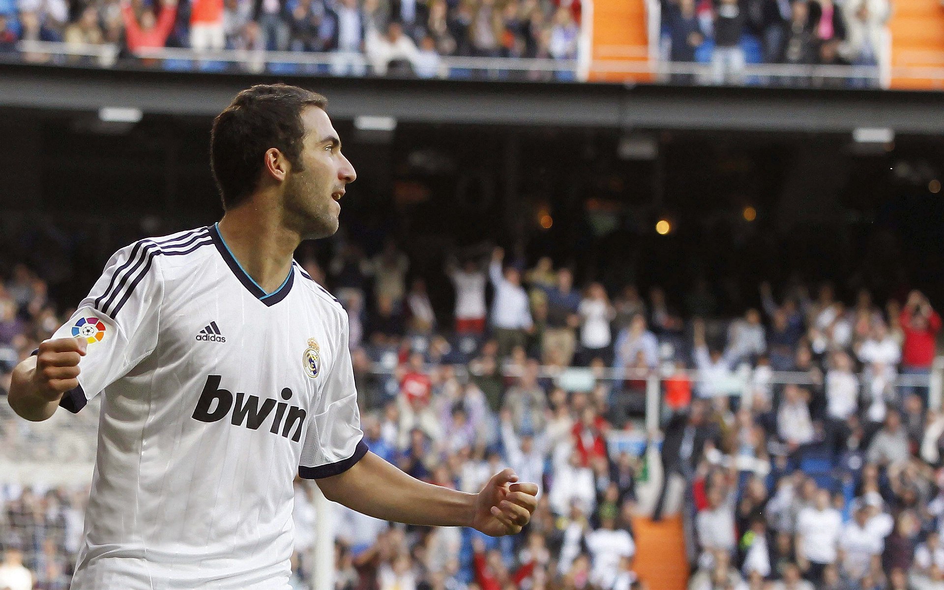 赛道奇迹，红牛车队惊天逆转红牛二队，周冠宇惊艳四座改写F1格局