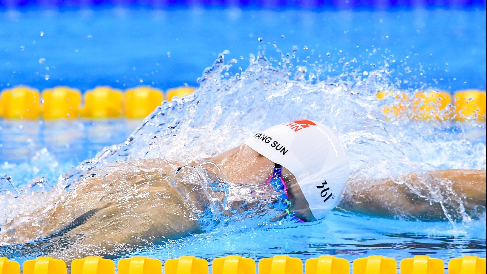 哈斯车队力克威廉姆斯，勒克莱尔惊艳四座，一场颠覆预期的赛道之战